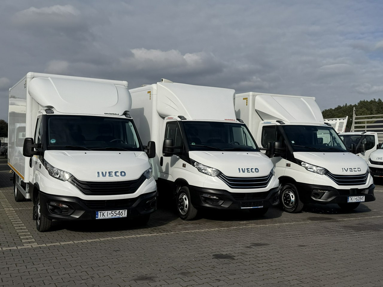 Iveco Daily 35C16 V - Koffer Transporter: das Bild 1 Iveco Daily 35C16 V - Koffer Transporter: das Bild 1