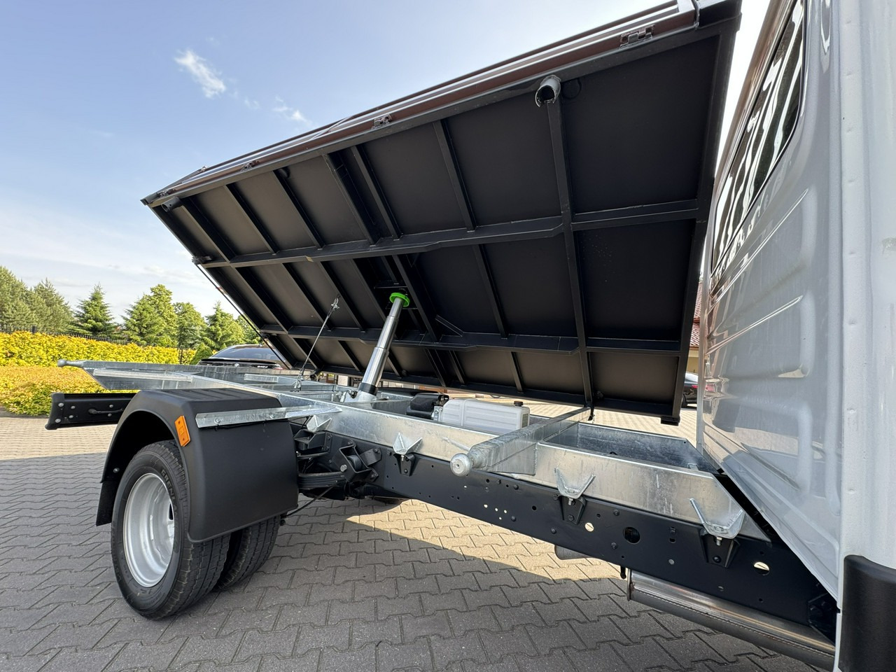 Iveco Daily 50C18 V - Kipper Transporter: das Bild 5 Iveco Daily 50C18 V - Kipper Transporter: das Bild 5