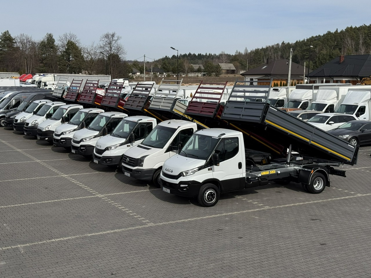 Iveco Daily 70C18 V H (72C18) Wywrotka 3-stronna Nowa Zabudowa - Kipper: das Bild 1 Iveco Daily 70C18 V H (72C18) Wywrotka 3-stronna Nowa Zabudowa - Kipper: das Bild 1