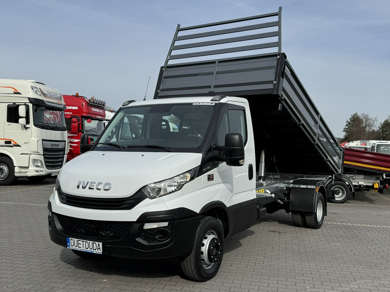 Iveco Daily 70C18 V H (72C18) Wywrotka 3-stronna Nowa Zabudowa - Kipper: das Bild 2 Iveco Daily 70C18 V H (72C18) Wywrotka 3-stronna Nowa Zabudowa - Kipper: das Bild 2