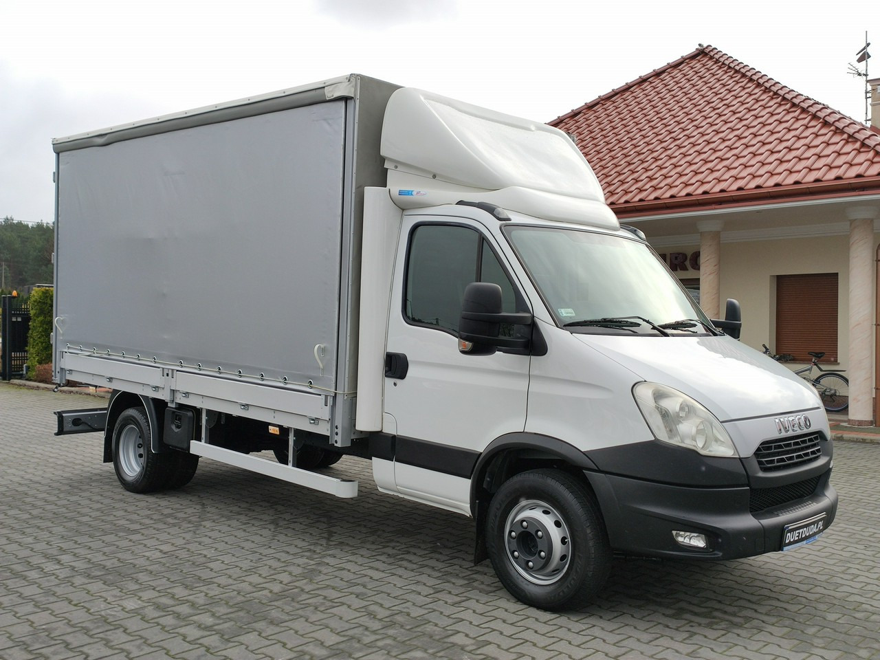 Iveco Daily 70C18 V H - Planen Transporter: das Bild 1 Iveco Daily 70C18 V H - Planen Transporter: das Bild 1
