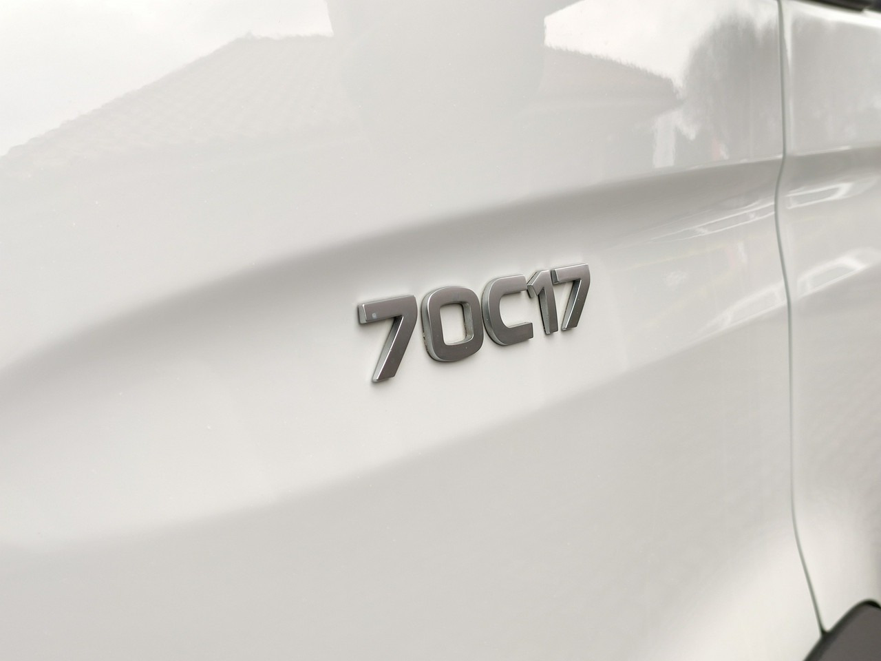 Iveco Daily 70C18 V H - Planen Transporter: das Bild 5 Iveco Daily 70C18 V H - Planen Transporter: das Bild 5