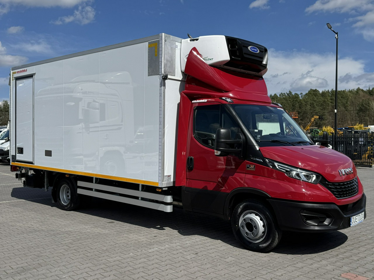 Iveco Daily 72C21 Mroźnia HI-MATIC Ściana Grodziowa Multitemperatura - Kühltransporter: das Bild 2 Iveco Daily 72C21 Mroźnia HI-MATIC Ściana Grodziowa Multitemperatura - Kühltransporter: das Bild 2