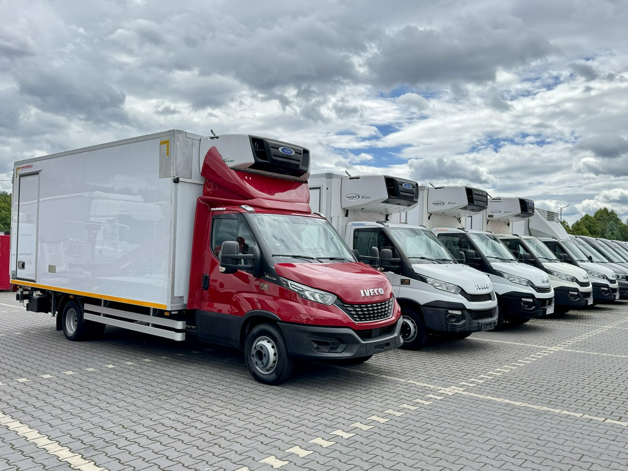 Iveco Daily 72C21 Mroźnia HI-MATIC Ściana Grodziowa Multitemperatura - Kühltransporter: das Bild 1 Iveco Daily 72C21 Mroźnia HI-MATIC Ściana Grodziowa Multitemperatura - Kühltransporter: das Bild 1