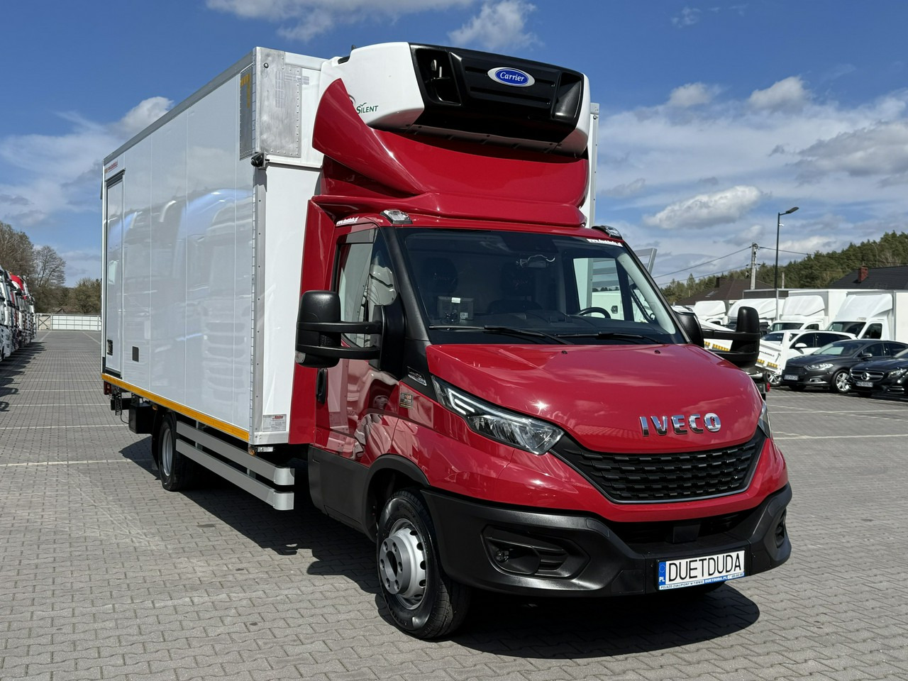 Iveco Daily 72C21 Mroźnia HI-MATIC Ściana Grodziowa Multitemperatura - Kühltransporter: das Bild 4 Iveco Daily 72C21 Mroźnia HI-MATIC Ściana Grodziowa Multitemperatura - Kühltransporter: das Bild 4