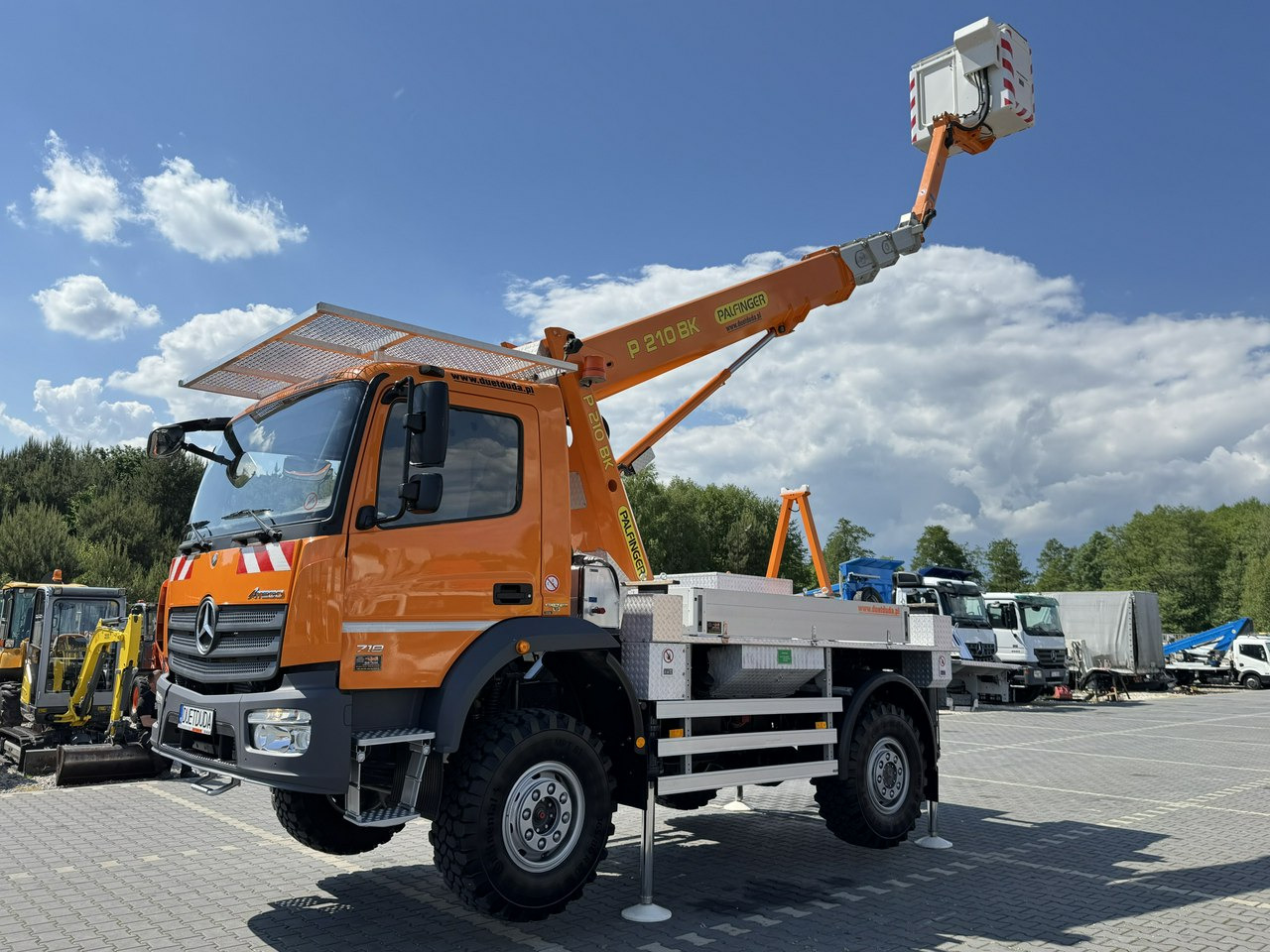 Mercedes Atego 718 E6 4x4 Zwyżka PALFINGER P210 BK Podnośnik Koszowy - LKW mit Arbeitsbühne: das Bild 3 Mercedes Atego 718 E6 4x4 Zwyżka PALFINGER P210 BK Podnośnik Koszowy - LKW mit Arbeitsbühne: das Bild 3