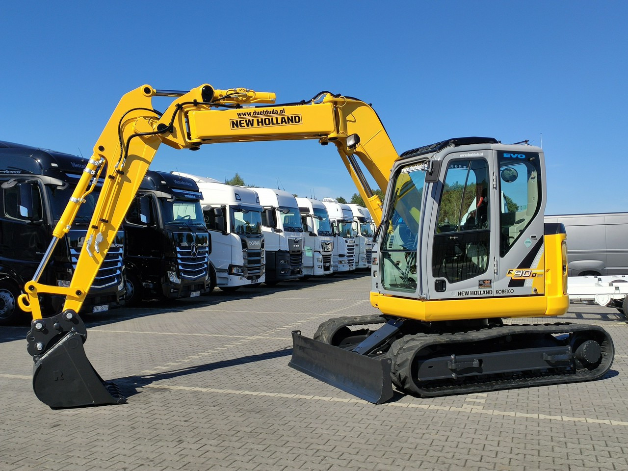 New Holland E90B SR -2 Gąsienicowa 10ton - Minibagger: das Bild 3 New Holland E90B SR -2 Gąsienicowa 10ton - Minibagger: das Bild 3