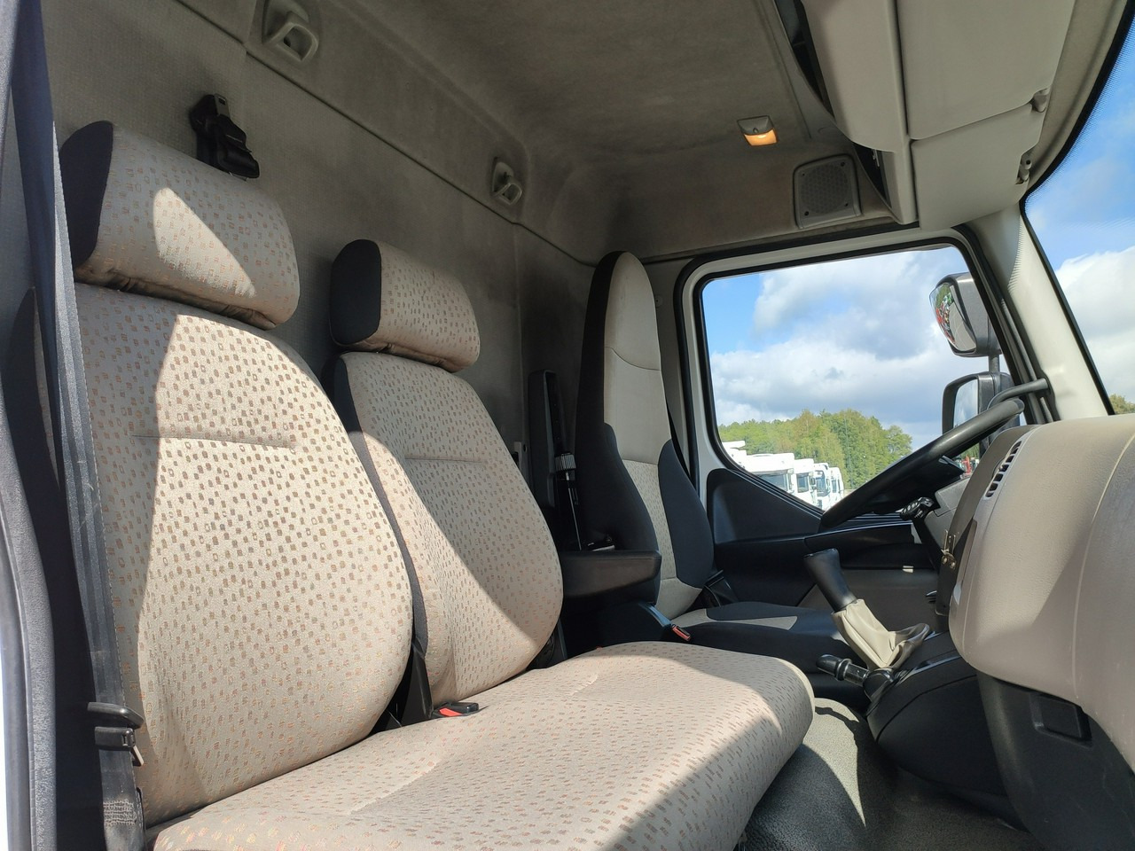 Pritsche LKW, Autokran Renault Midlum 180.240DXI + HDS HYVA HB170E2 Udzwig 3.6Tony: das Bild 19