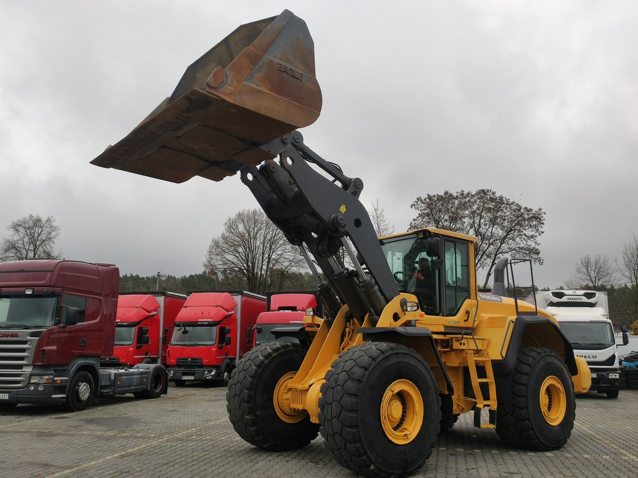 Volvo L 220G - Radlader: das Bild 2 Volvo L 220G - Radlader: das Bild 2