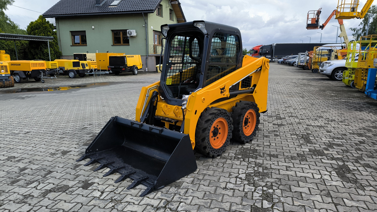 BOBCAT S450 - Kompaktlader: das Bild 3 BOBCAT S450 - Kompaktlader: das Bild 3