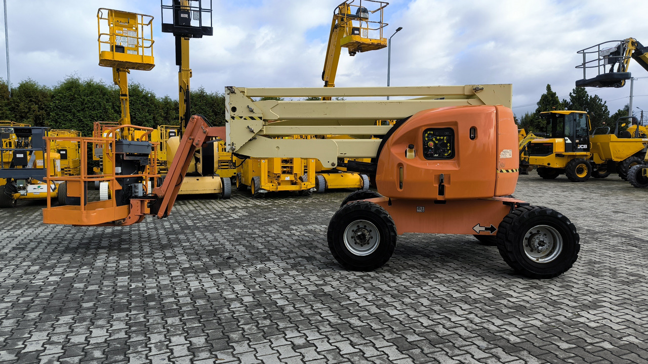 JLG 450 AJ - Gelenkarmbühne: das Bild 2 JLG 450 AJ - Gelenkarmbühne: das Bild 2