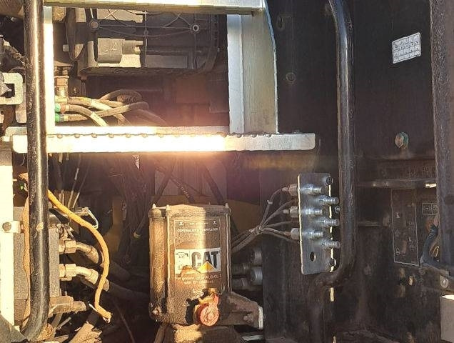 CAT M 318 F  – Leasing CAT M 318 F: das Bild 8