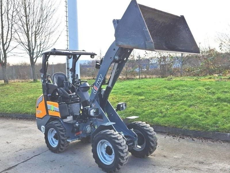 Giant G 2200 E X-Tra Elektro - Kompaktlader: das Bild 5 Giant G 2200 E X-Tra Elektro - Kompaktlader: das Bild 5