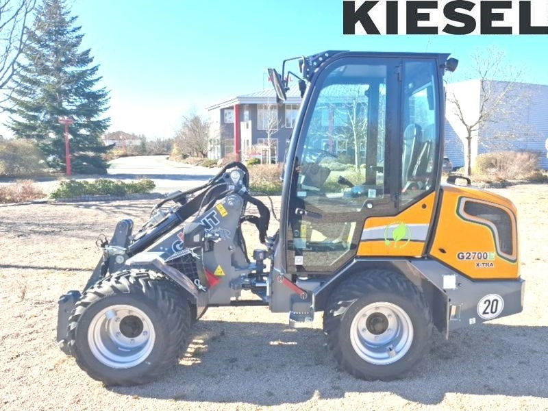 Giant G 2700 E X-Tra Elektro / electric - Kompaktlader: das Bild 1 Giant G 2700 E X-Tra Elektro / electric - Kompaktlader: das Bild 1