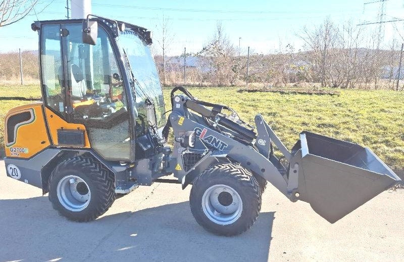 Giant G 2700 E X-Tra Elektro / electric - Kompaktlader: das Bild 5 Giant G 2700 E X-Tra Elektro / electric - Kompaktlader: das Bild 5