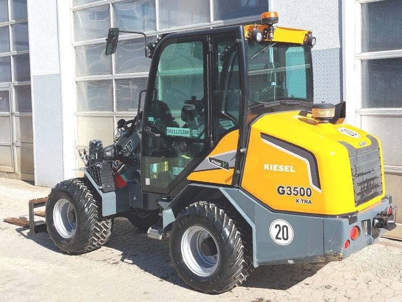Giant G 3500 X-Tra - Kompaktlader: das Bild 3 Giant G 3500 X-Tra - Kompaktlader: das Bild 3