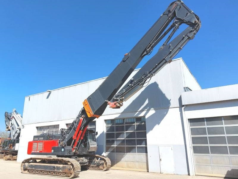 Hitachi KTEG KMC600P-6 - Abrissbagger: das Bild 4 Hitachi KTEG KMC600P-6 - Abrissbagger: das Bild 4