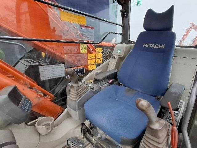 Kettenbagger Hitachi ZX 225 USLC-3: das Bild 11