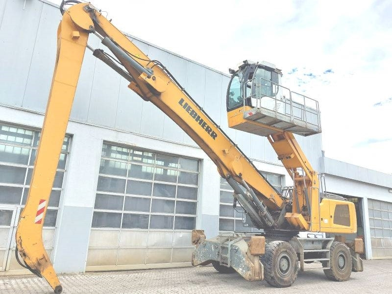 Liebherr LH 50 - Umschlagbagger: das Bild 2 Liebherr LH 50 - Umschlagbagger: das Bild 2