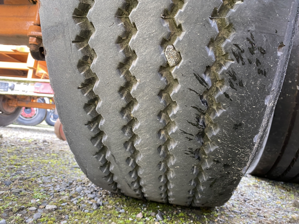 Eggers ZX 9E / für Ballastgewichte - Pritschenanhänger/ Plattformanhänger: das Bild 5 Eggers ZX 9E / für Ballastgewichte - Pritschenanhänger/ Plattformanhänger: das Bild 5