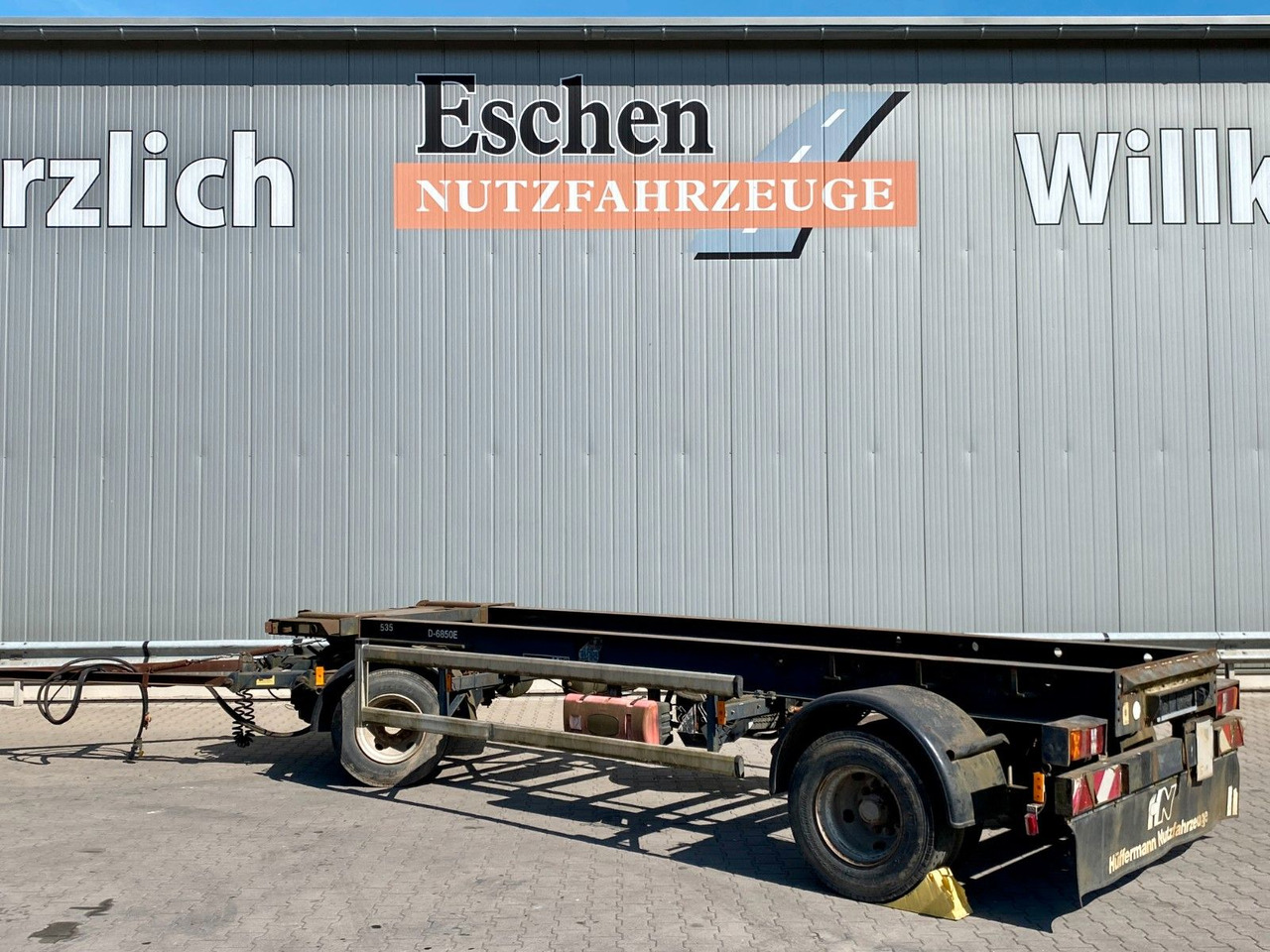 Hüffermann HSA 18.65 | Reifenprofil: 75%*Blatt*50mm Zugauge - Abrollanhänger/ Absetzanhänger: das Bild 3 Hüffermann HSA 18.65 | Reifenprofil: 75%*Blatt*50mm Zugauge - Abrollanhänger/ Absetzanhänger: das Bild 3