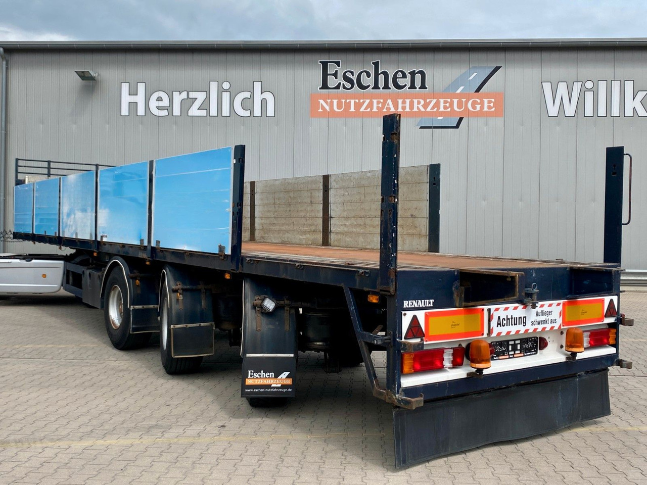 KWB/Bree Rollkranauflieger | 2+3.Achse gelenkt - Pritschenauflieger/ Plattformauflieger: das Bild 3 KWB/Bree Rollkranauflieger | 2+3.Achse gelenkt - Pritschenauflieger/ Plattformauflieger: das Bild 3