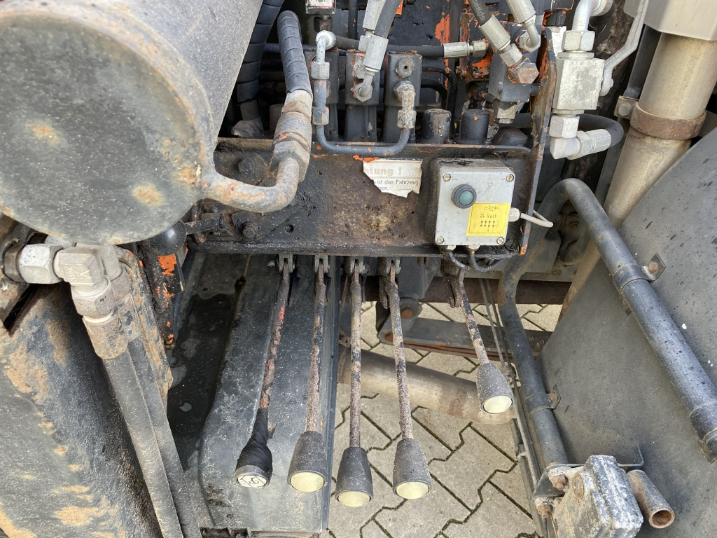 MAN 10.224 4x2 / Tirre Faltkran - Pritsche LKW, Autokran: das Bild 4 MAN 10.224 4x2 / Tirre Faltkran - Pritsche LKW, Autokran: das Bild 4