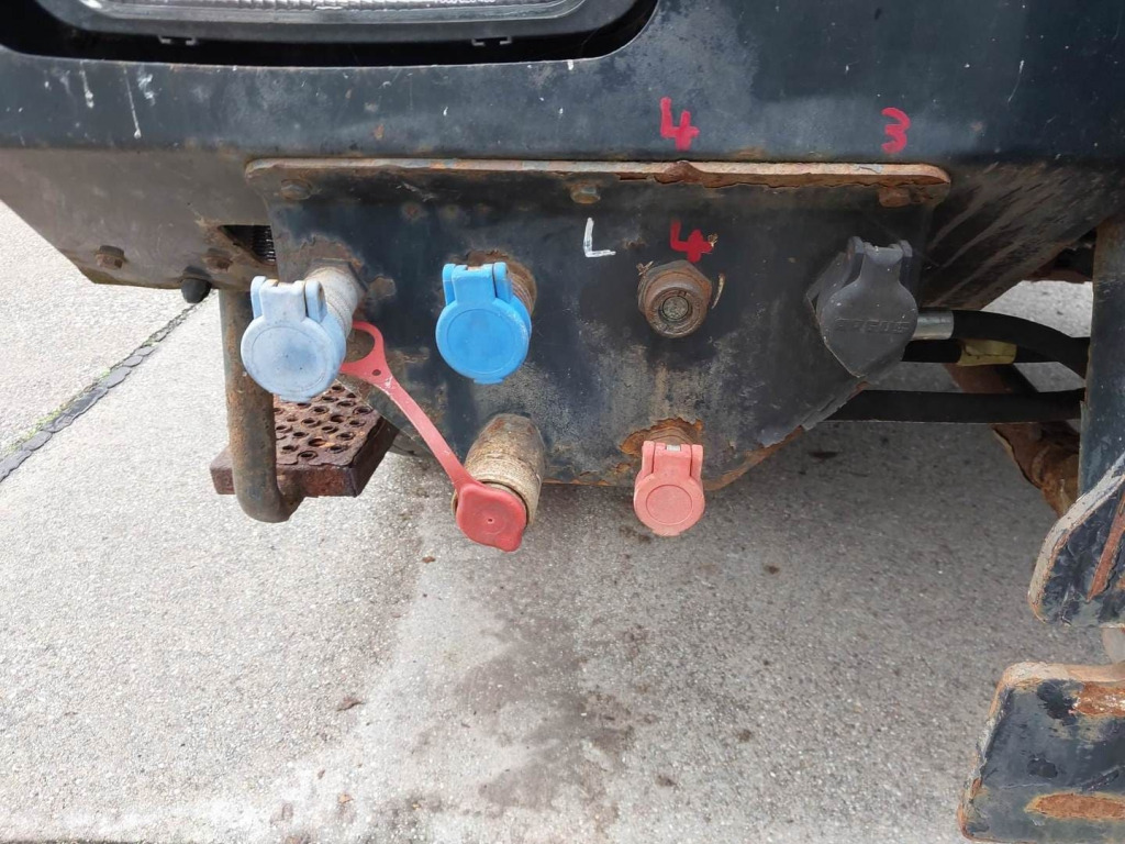 MAN LE 8.220 4x4 / Kran - Kipper, Autokran: das Bild 3 MAN LE 8.220 4x4 / Kran - Kipper, Autokran: das Bild 3