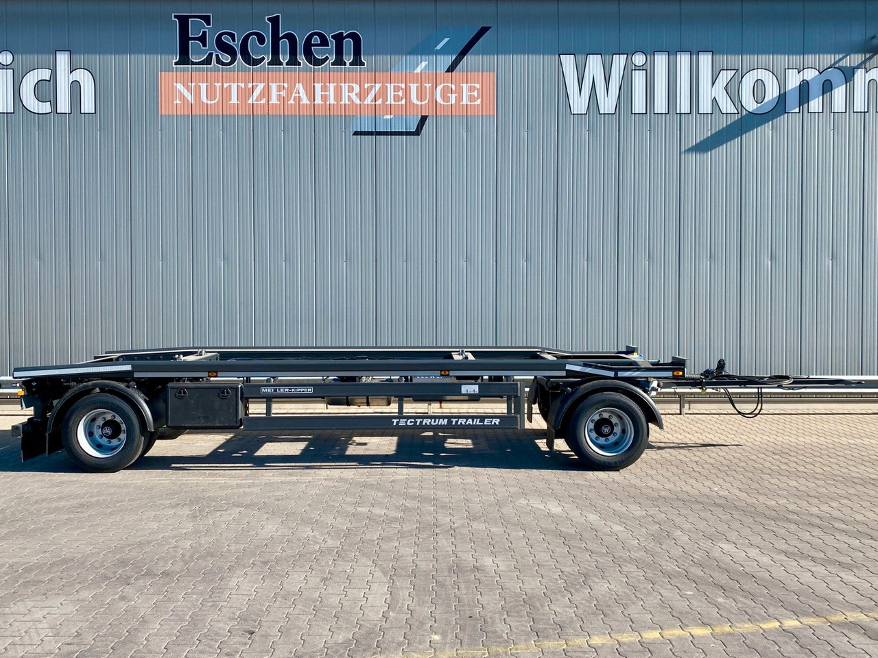 Meiller MG 18 ZO 5,4 NEU*Rückfahrkamera*Werkzeugkasten Meiller MG 18 ZO 5,4 | NEU*Rückfahrkamera*Werkzeugkasten - Abrollanhänger/ Absetzanhänger: das Bild 5 Meiller MG 18 ZO 5,4 NEU*Rückfahrkamera*Werkzeugkasten Meiller MG 18 ZO 5,4 | NEU*Rückfahrkamera*Werkzeugkasten - Abrollanhänger/ Absetzanhänger: das Bild 5