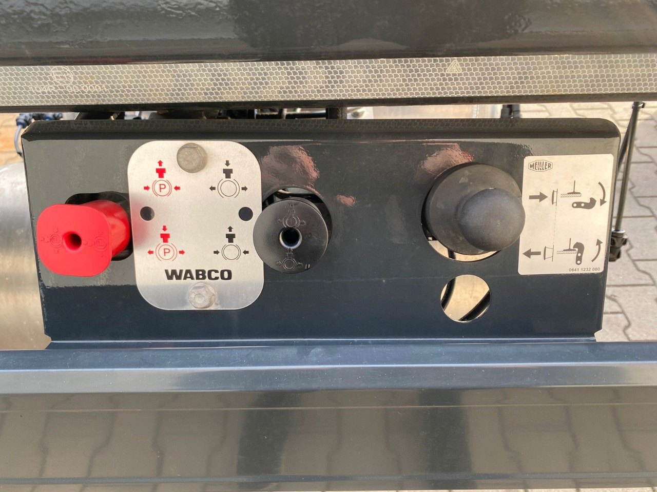 Abrollanhänger/ Absetzanhänger Meiller MG 18 ZO 5,4 | NEU*Werkzeugkasten: das Bild 12
