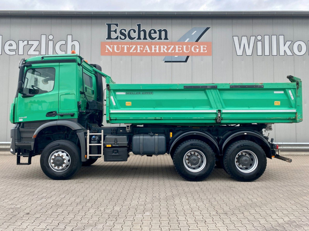 Mercedes-Benz Arocs 3345 6x6 | MEILLER*Bordmatik*Blatt*AHK+Oel - Kipper: das Bild 3 Mercedes-Benz Arocs 3345 6x6 | MEILLER*Bordmatik*Blatt*AHK+Oel - Kipper: das Bild 3
