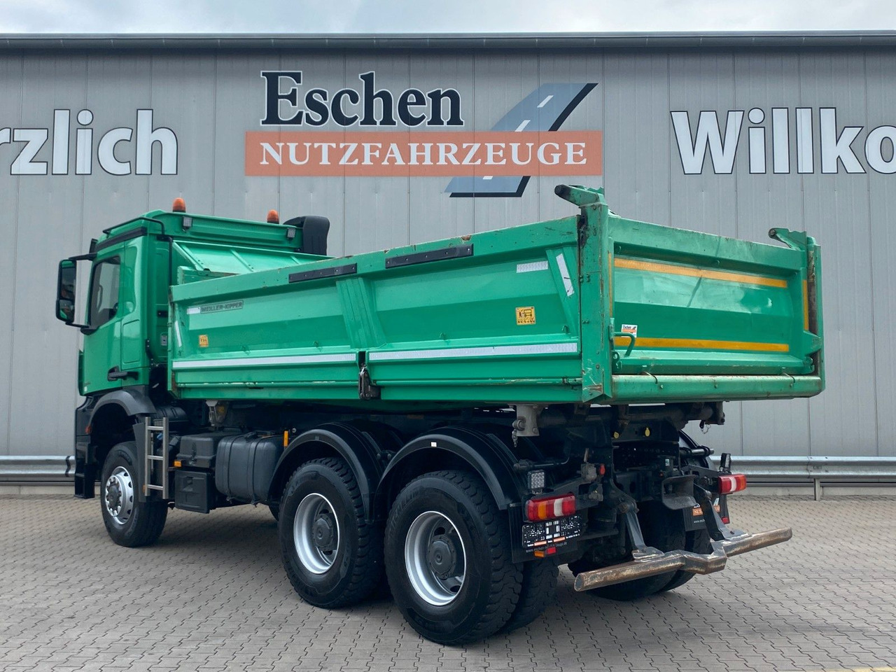 Mercedes-Benz Arocs 3345 6x6 | MEILLER*Bordmatik*Blatt*AHK+Oel - Kipper: das Bild 4 Mercedes-Benz Arocs 3345 6x6 | MEILLER*Bordmatik*Blatt*AHK+Oel - Kipper: das Bild 4