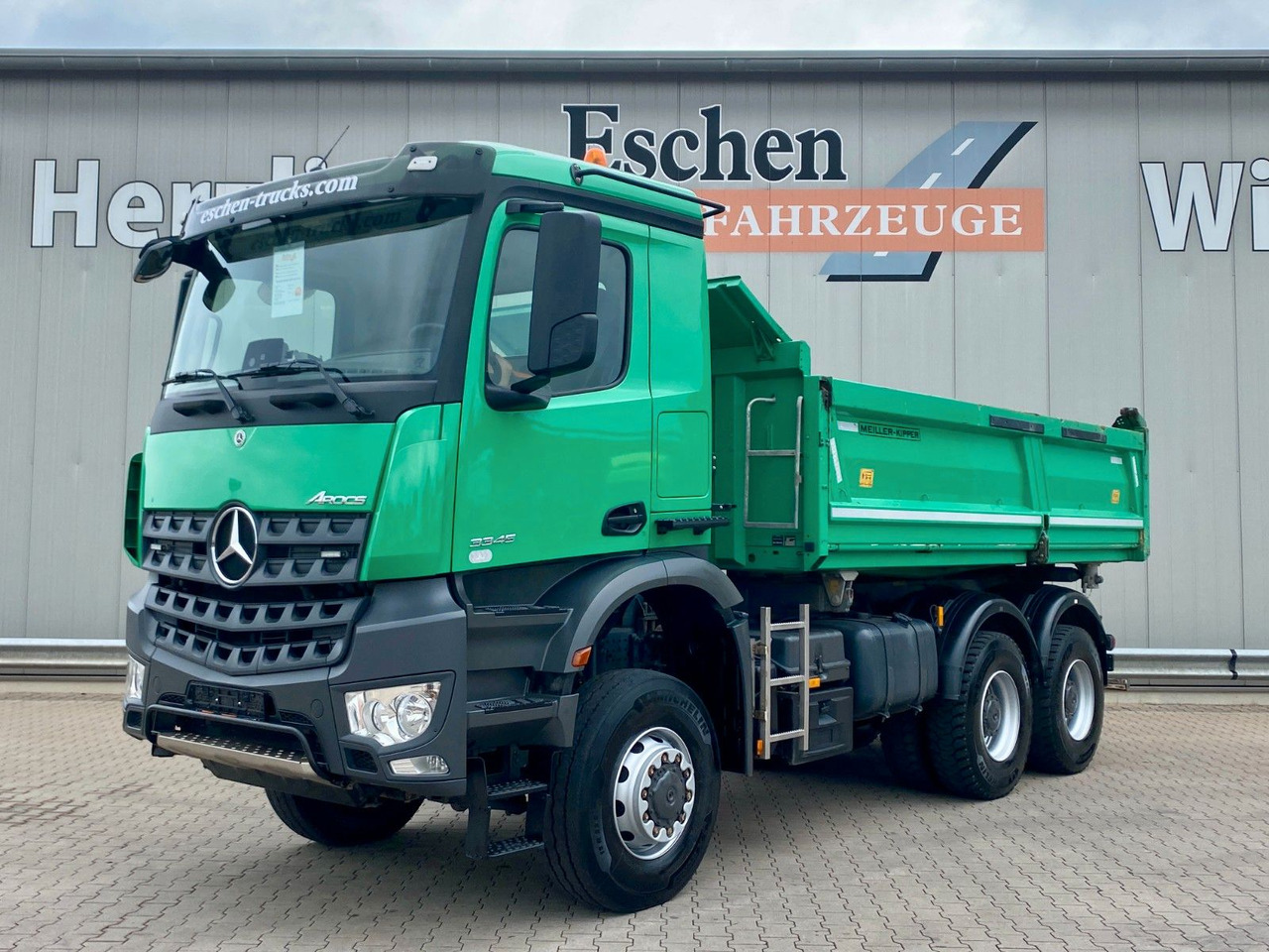 Mercedes-Benz Arocs 3345 6x6 | MEILLER*Bordmatik*Blatt*AHK+Oel - Kipper: das Bild 2 Mercedes-Benz Arocs 3345 6x6 | MEILLER*Bordmatik*Blatt*AHK+Oel - Kipper: das Bild 2