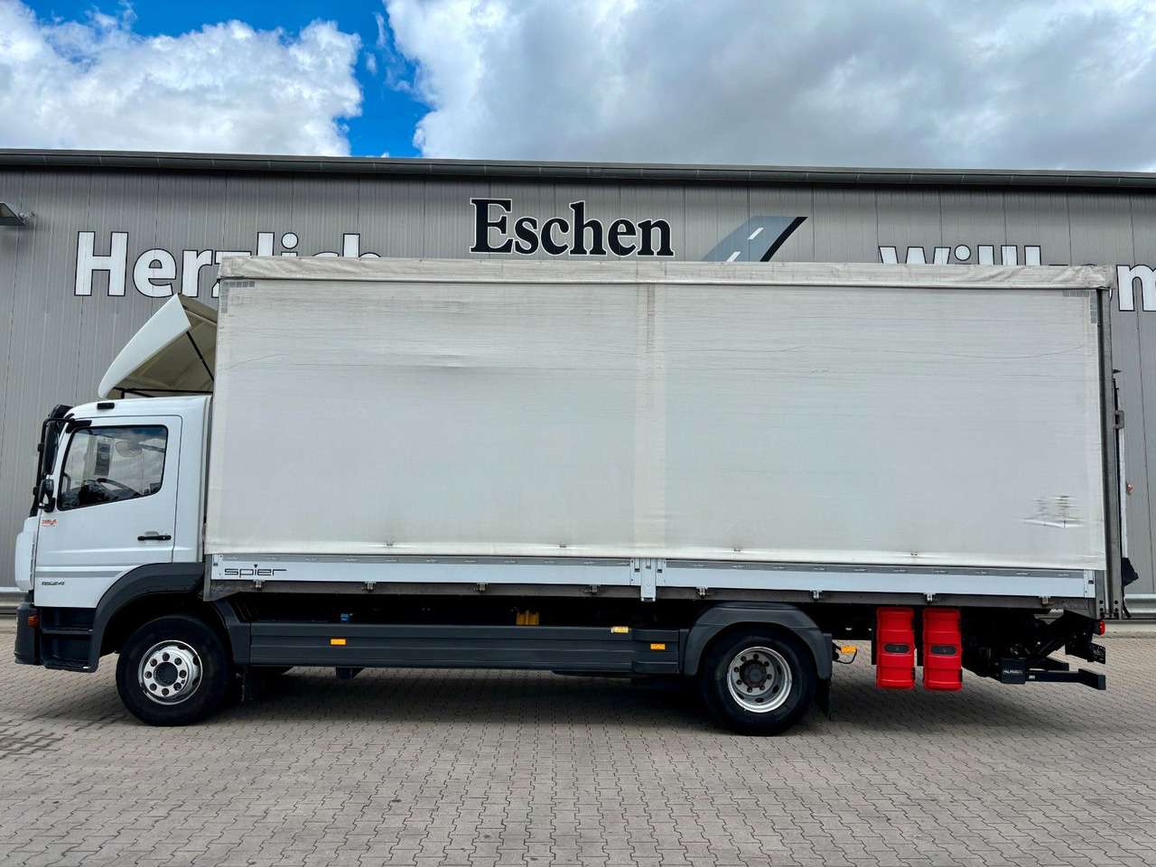 Mercedes-Benz Atego 1624 I 2,66m Höhe*Pritsche*Plane*LBW*AHK - Plane LKW: das Bild 2 Mercedes-Benz Atego 1624 I 2,66m Höhe*Pritsche*Plane*LBW*AHK - Plane LKW: das Bild 2