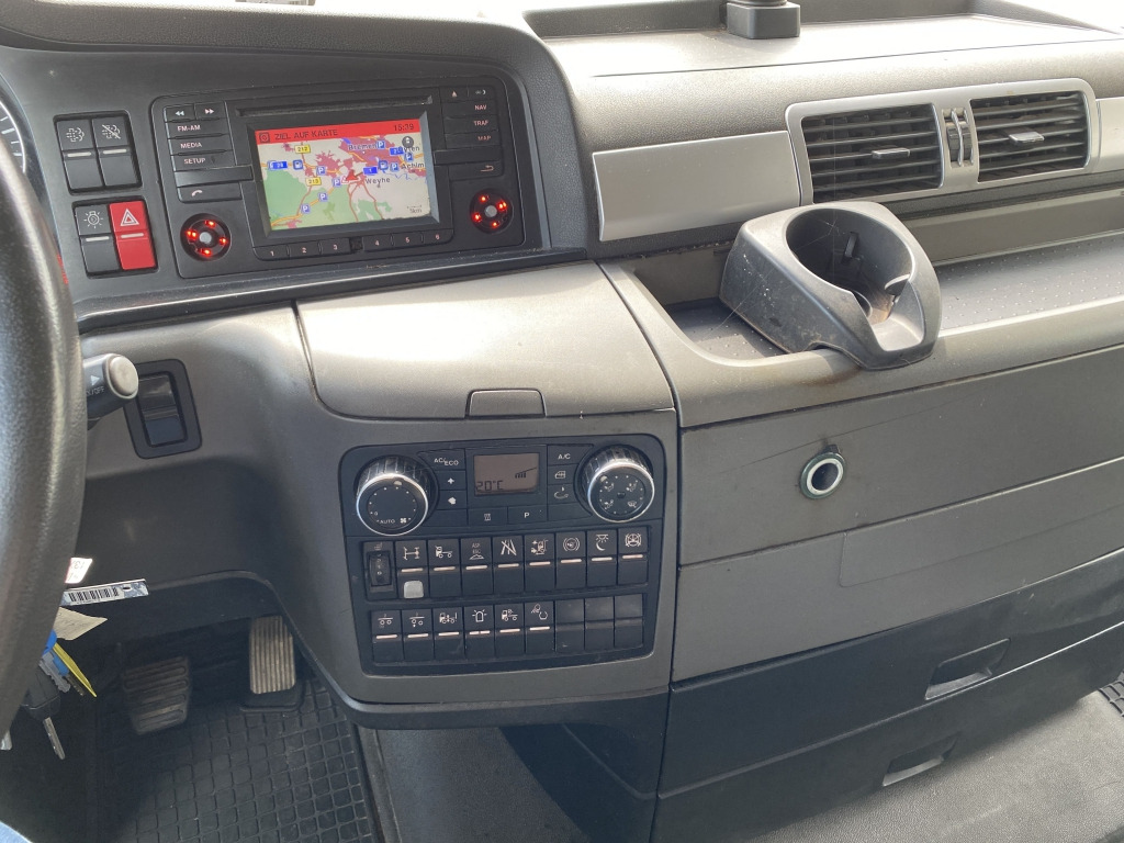 MAN TGX 18.440 4x2 LLS-U Lowliner - Sattelzugmaschine: das Bild 5 MAN TGX 18.440 4x2 LLS-U Lowliner - Sattelzugmaschine: das Bild 5