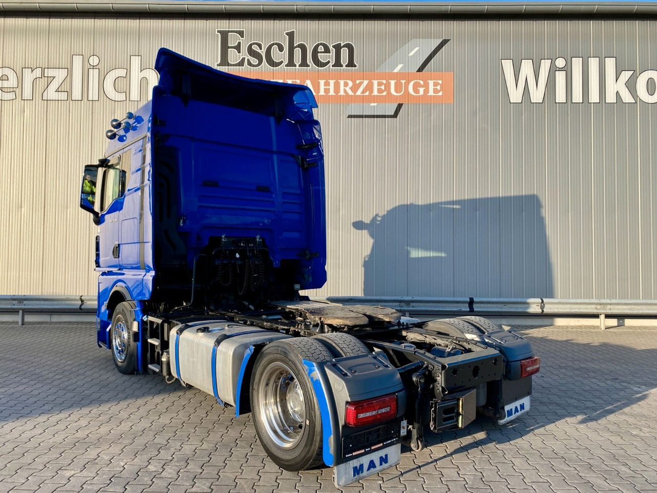 MAN TGX 18.510 |TG3*GM-Kabine*Retarder*ACC*Navi*1.Hd - Sattelzugmaschine: das Bild 3 MAN TGX 18.510 |TG3*GM-Kabine*Retarder*ACC*Navi*1.Hd - Sattelzugmaschine: das Bild 3