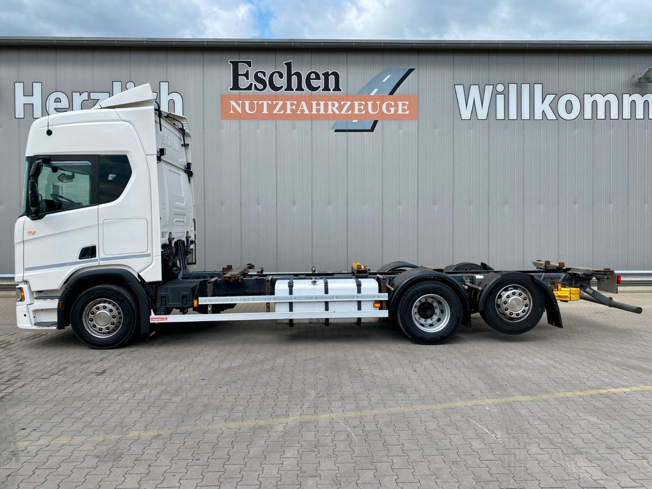 Scania R 450 B 6x2*4 BDF | Retarder*AHK*Lift*SDG Rahmen - Containerwagen/ Wechselfahrgestell LKW: das Bild 2 Scania R 450 B 6x2*4 BDF | Retarder*AHK*Lift*SDG Rahmen - Containerwagen/ Wechselfahrgestell LKW: das Bild 2