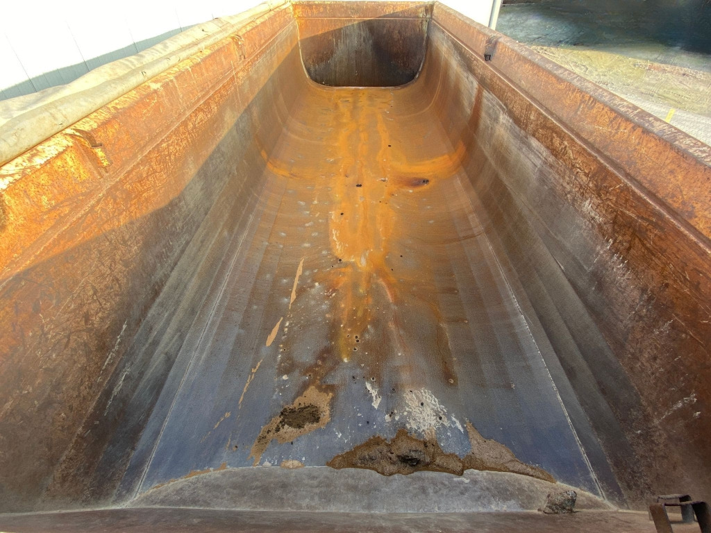 Kipper Auflieger Schmitz SGF-S3 Stahl-Halbschalenmulde: das Bild 9