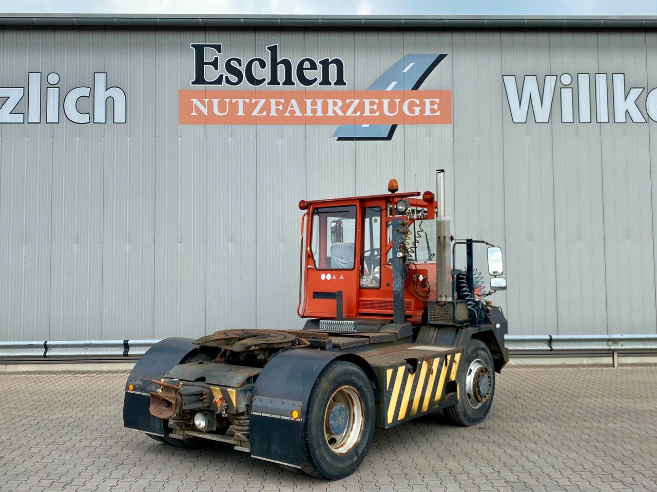 Terberg RT20 4x4 Rangierfahrzeug | Automatik - Terminaltraktor: das Bild 5 Terberg RT20 4x4 Rangierfahrzeug | Automatik - Terminaltraktor: das Bild 5