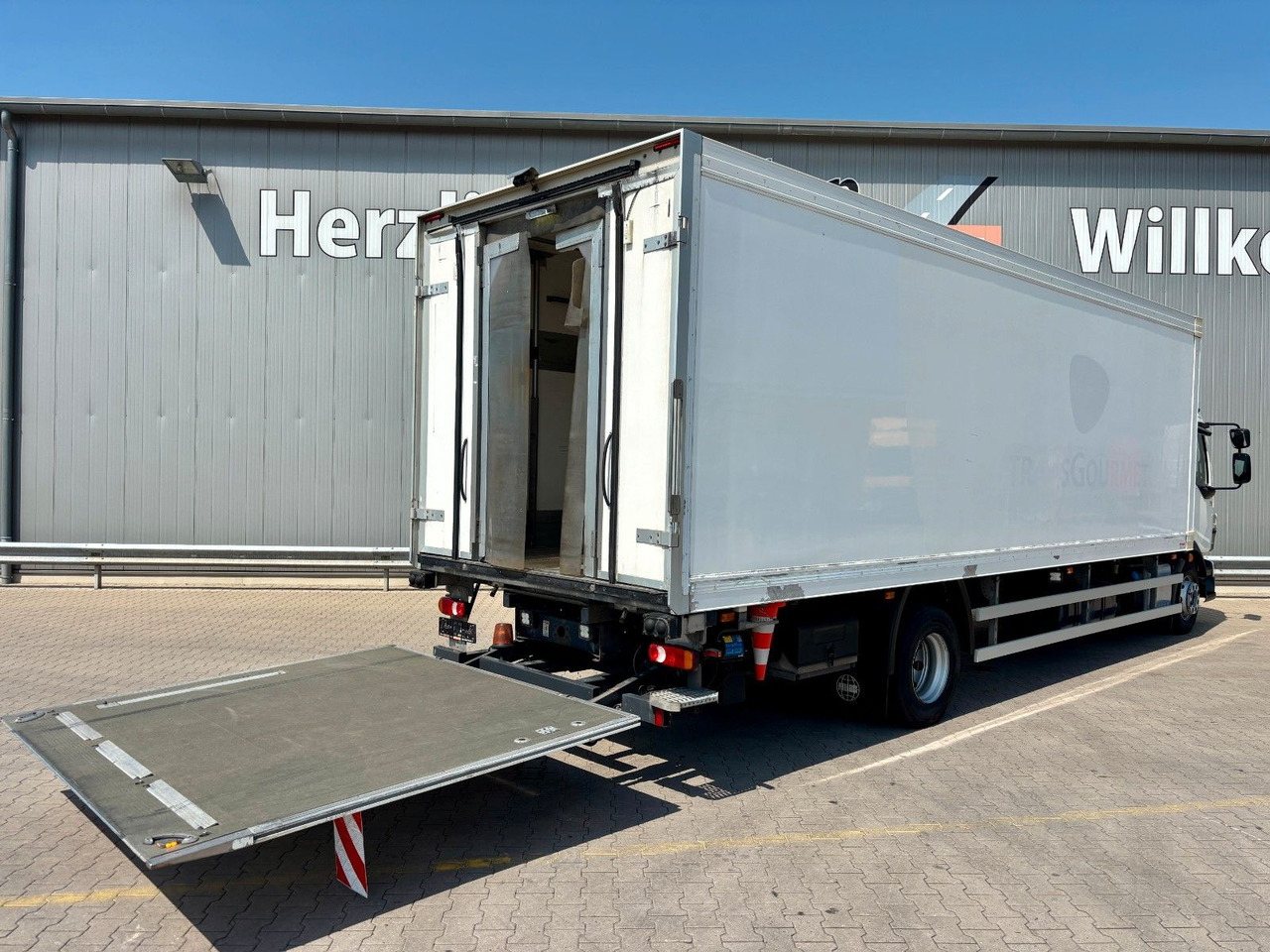 Volvo FL 250|CarrierSupra1250MT*Diesel/Netz*LBW 2.0to. - Kühlkoffer LKW: das Bild 5 Volvo FL 250|CarrierSupra1250MT*Diesel/Netz*LBW 2.0to. - Kühlkoffer LKW: das Bild 5
