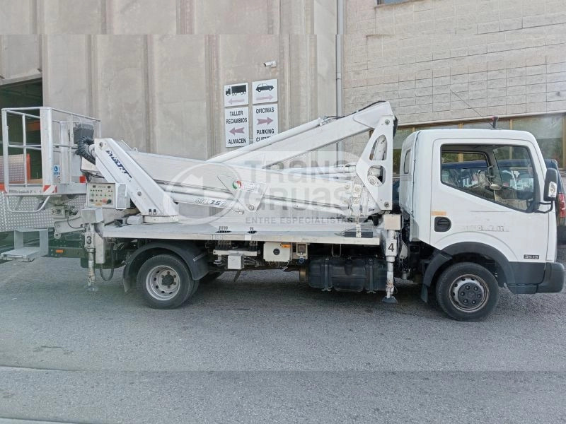 MULTITEL NISSAN NT 400 + MX 250 - LKW mit Arbeitsbühne: das Bild 4 MULTITEL NISSAN NT 400 + MX 250 - LKW mit Arbeitsbühne: das Bild 4