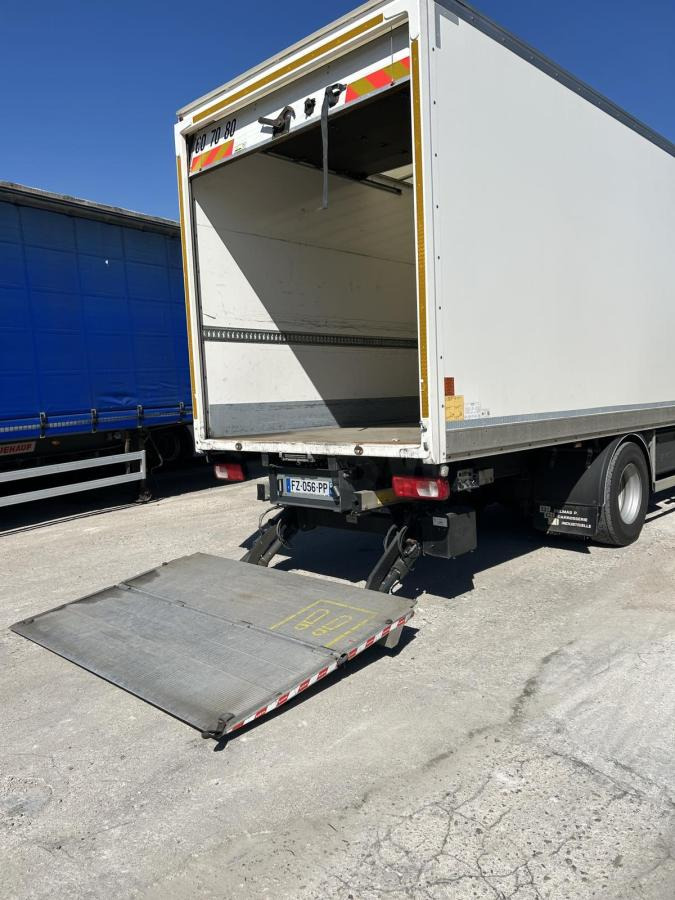 DAF CF 340 - Koffer LKW: das Bild 5 DAF CF 340 - Koffer LKW: das Bild 5