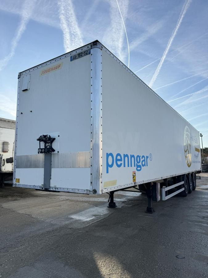 Fruehauf - Koffer Auflieger: das Bild 1 Fruehauf - Koffer Auflieger: das Bild 1