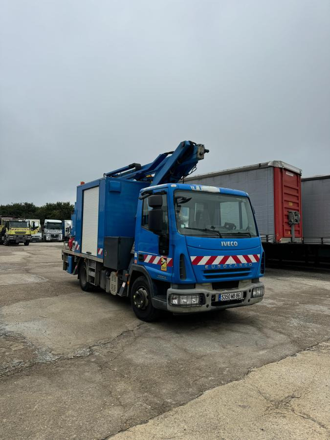 Iveco Eurocargo 100E19 - LKW mit Arbeitsbühne: das Bild 3 Iveco Eurocargo 100E19 - LKW mit Arbeitsbühne: das Bild 3