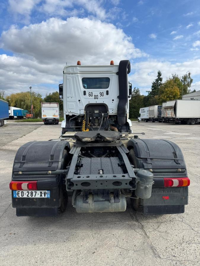 Mercedes Arocs 2045 - Sattelzugmaschine: das Bild 2 Mercedes Arocs 2045 - Sattelzugmaschine: das Bild 2