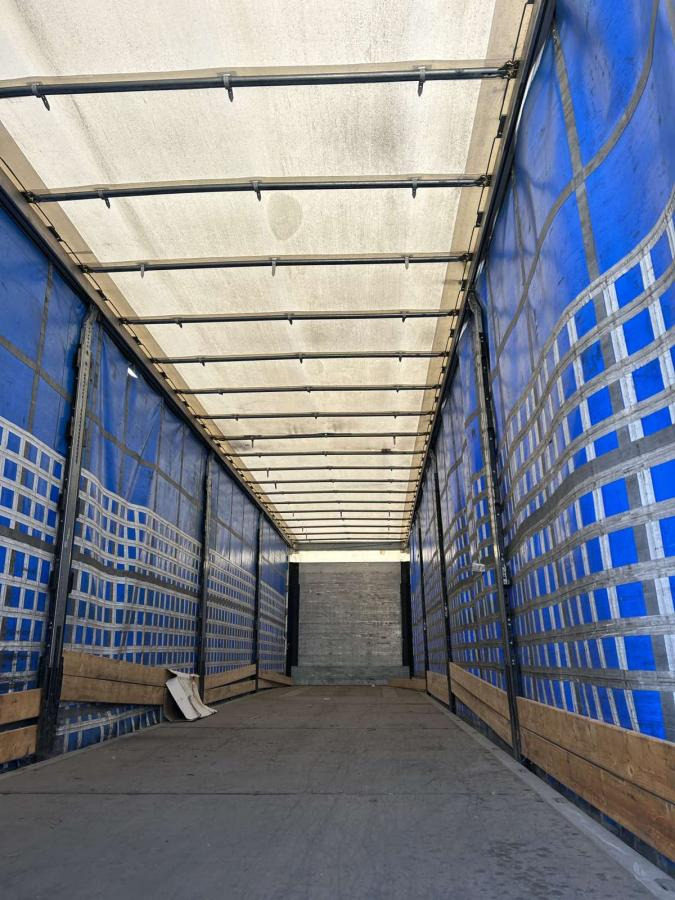 Schmitz Cargobull - Planenauflieger: das Bild 3 Schmitz Cargobull - Planenauflieger: das Bild 3