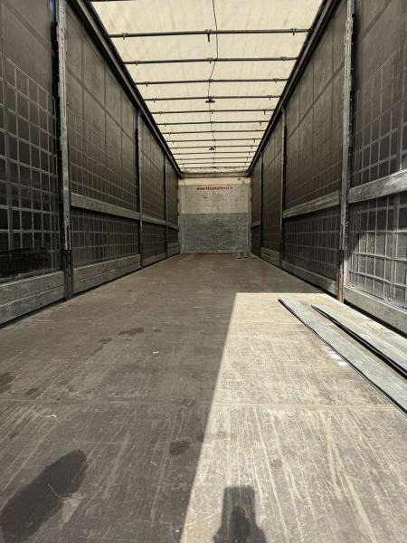 Schmitz Cargobull - Planenauflieger: das Bild 4 Schmitz Cargobull - Planenauflieger: das Bild 4