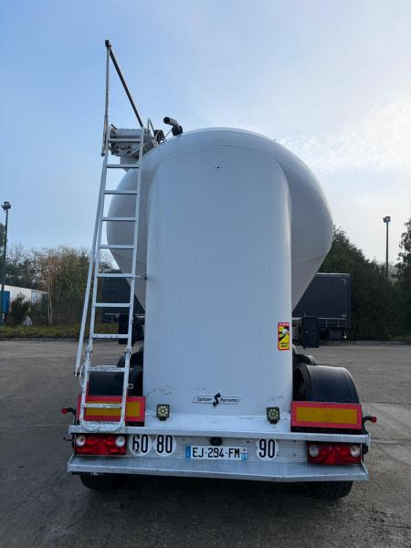 Spitzer - Tankauflieger: das Bild 4 Spitzer - Tankauflieger: das Bild 4