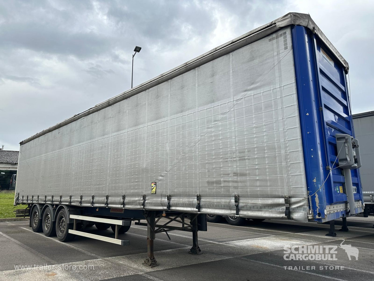 FRUEHAUF Curtainsider Standard - Planenauflieger: das Bild 1 FRUEHAUF Curtainsider Standard - Planenauflieger: das Bild 1