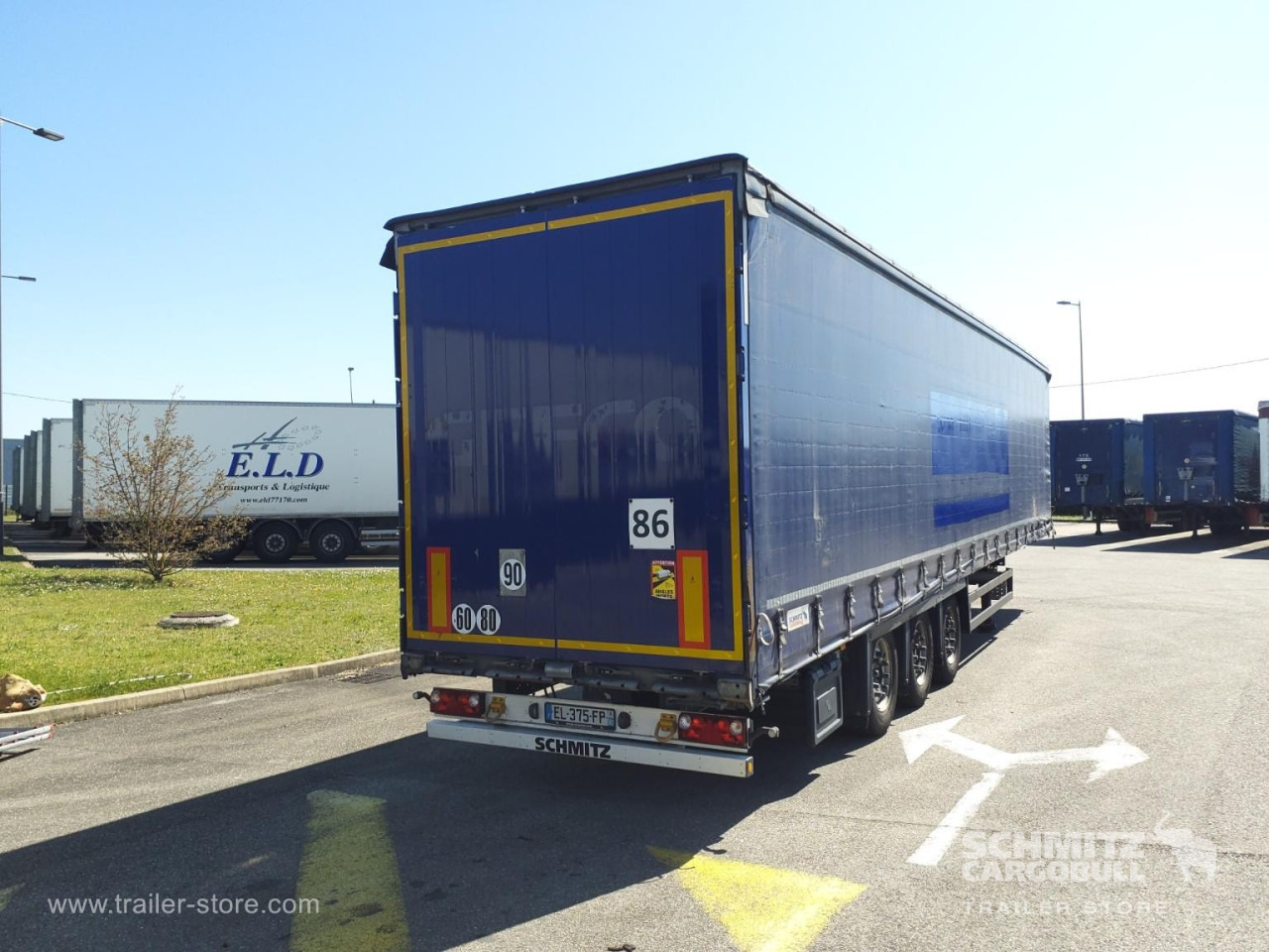 Planenauflieger SCHMITZ Curtainsider Mega: das Bild 10
